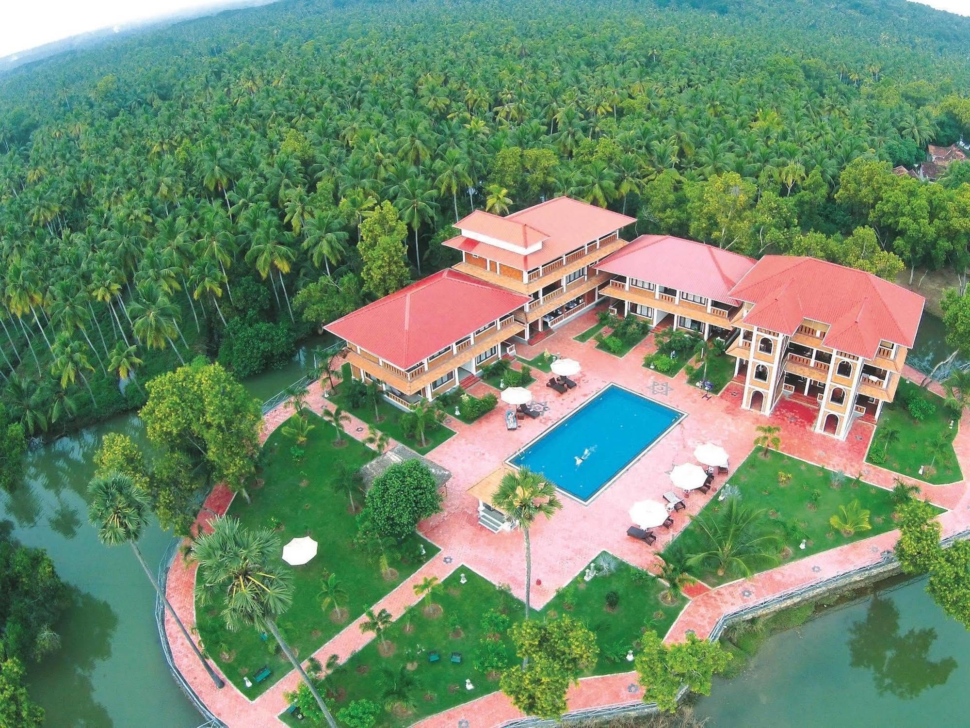 Isola Di Cocco Ayurvedic Beach Resort Poovar Exterior foto